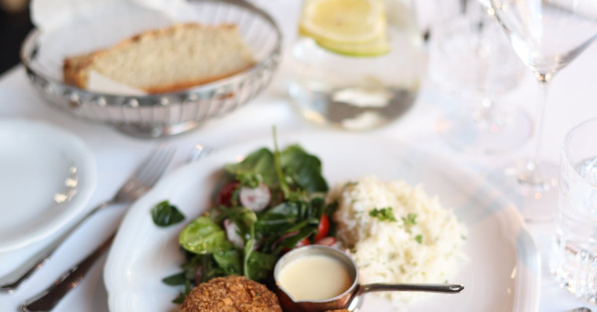 American style crab cakes with remoulade