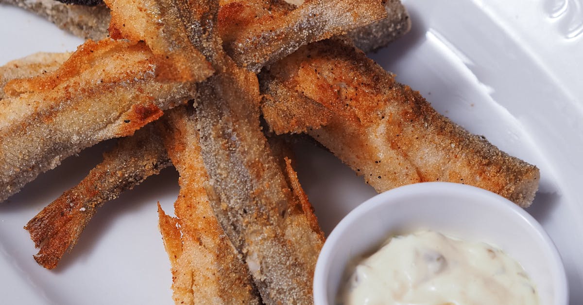 American style crispy fish sticks with tartar sauce