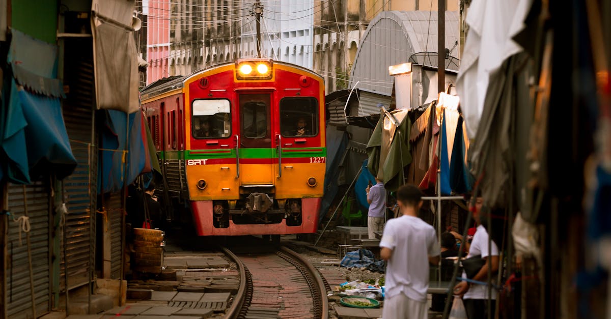 Where to find the best street vendors in Bangkok