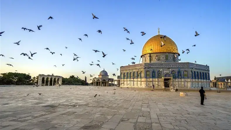 Prayer time Jerusalem