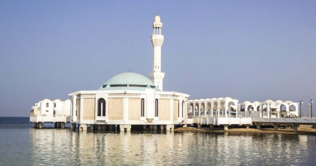 المسجد العائم