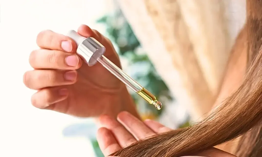 فوائد زيت الخروع للشعر