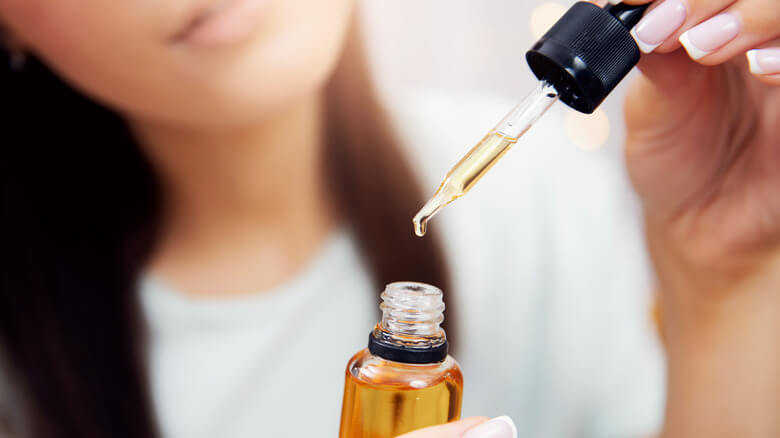 فوائد زيت الخروع